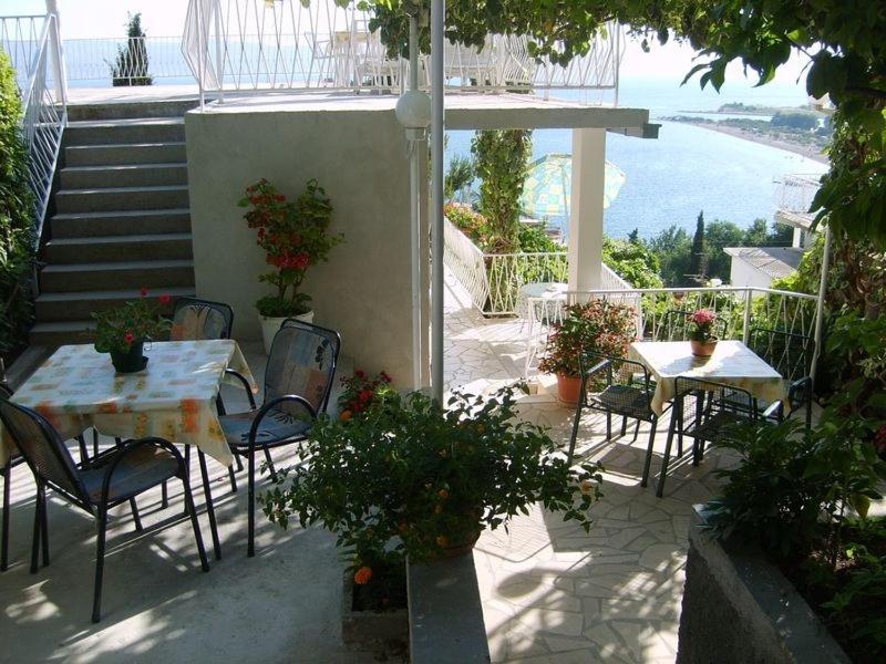 Apartment In Omis With Sea View, Balcony, Air Conditioning, Wi-Fi Buitenkant foto