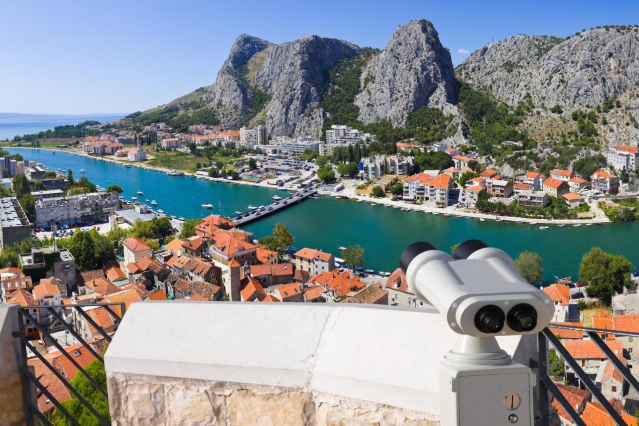 Apartment In Omis With Sea View, Balcony, Air Conditioning, Wi-Fi Buitenkant foto