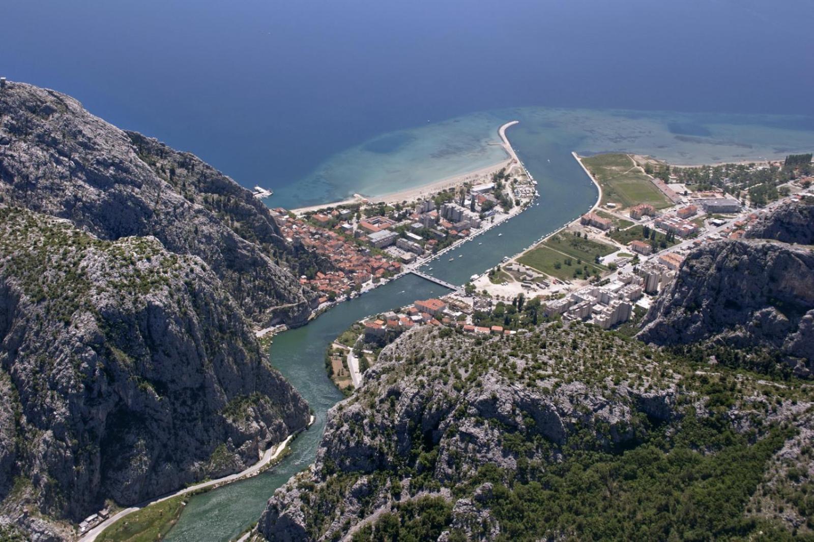 Apartment In Omis With Sea View, Balcony, Air Conditioning, Wi-Fi Buitenkant foto